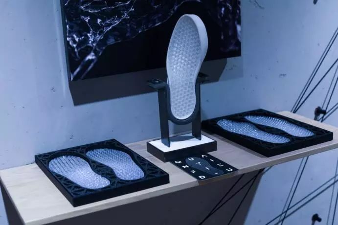 Dow in 3D-Printed Midsole Cores by ECCO – 3D Science Valley